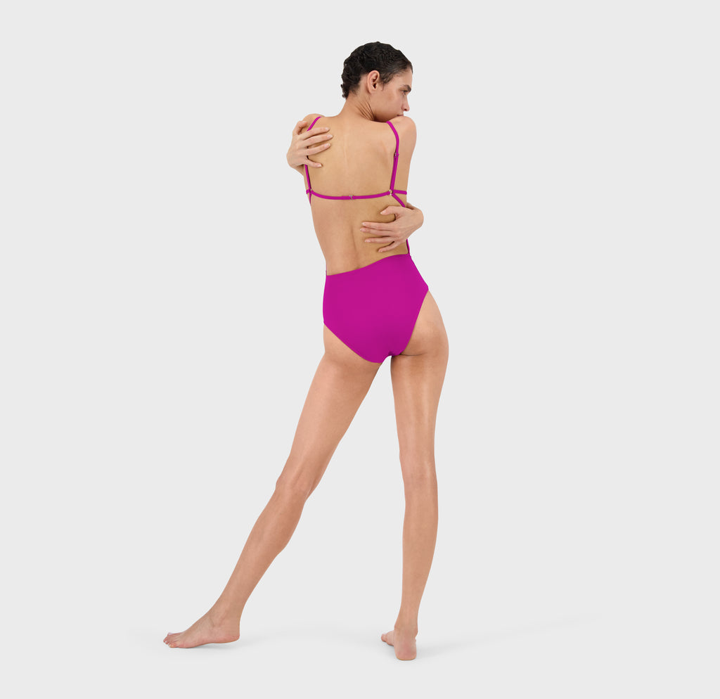 Fuchsia / Model