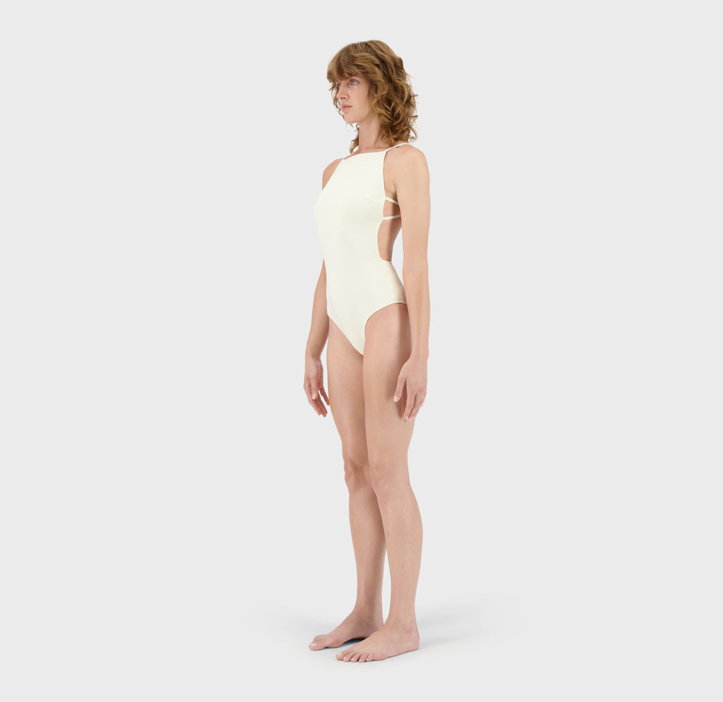 Ivory / Model