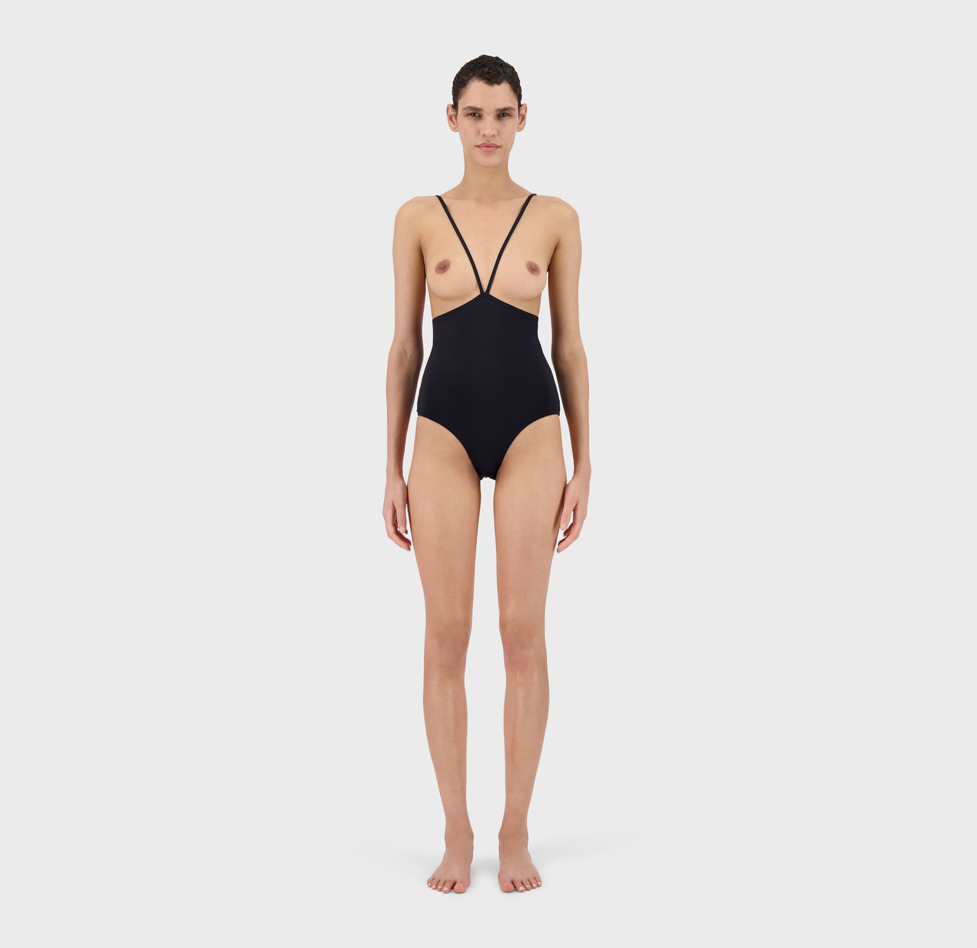 Making Waves: The Evolution of Swimwear from Ancient Times to Sustainable Fashion. 15